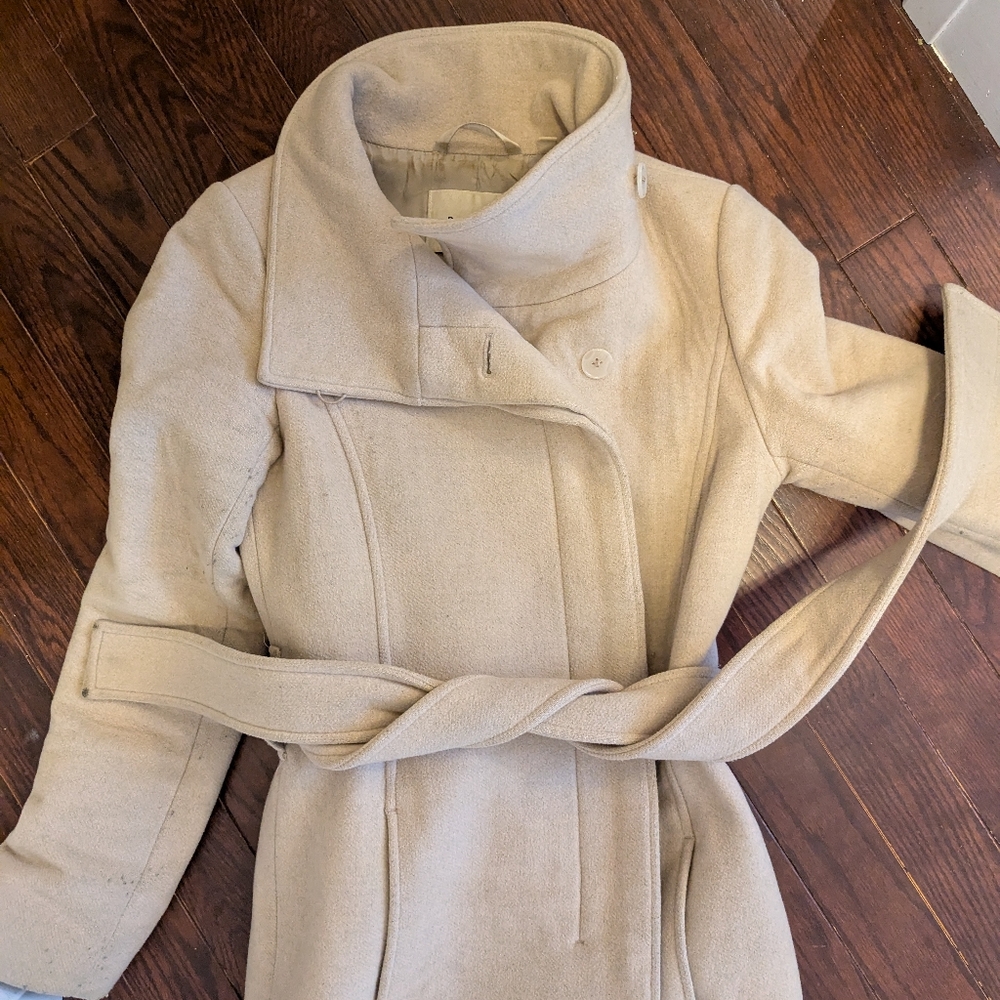 Stylish, Warm Beige Coat with Belt